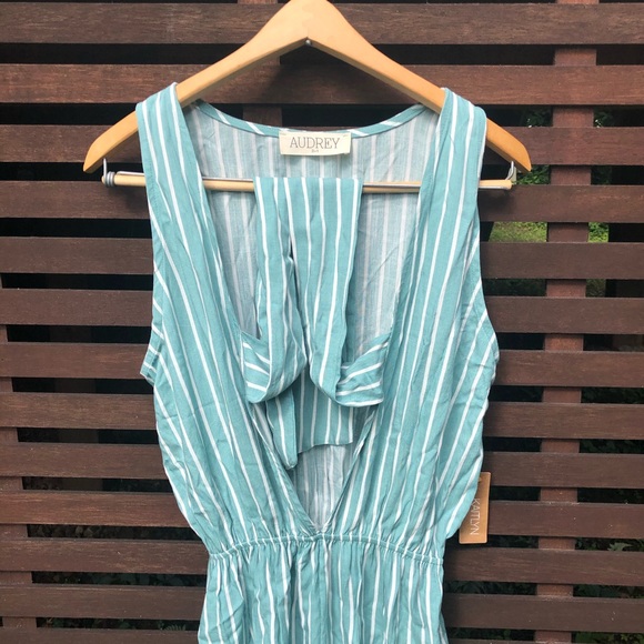 Audrey 3+1 Striped Romper w Bow —NWT - Picture 4 of 8